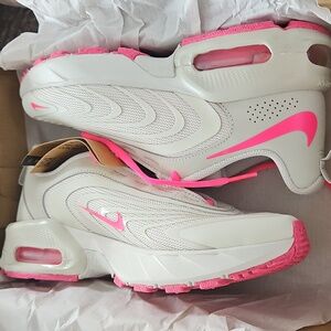 Nike Air Max Fire Sneaker Shoes Pink & White Sz. 6Y (Big Girl) NWT